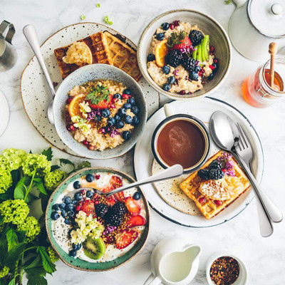 Cucharas de acero inoxidables de plata de la cena de 12 pedazos fijadas para la cocina o el restaurante casera