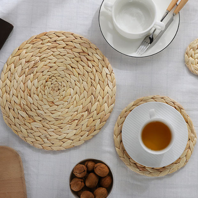 Esteras de lugar de Hyacinth Round Braided Rattan Woven del agua los 25cm