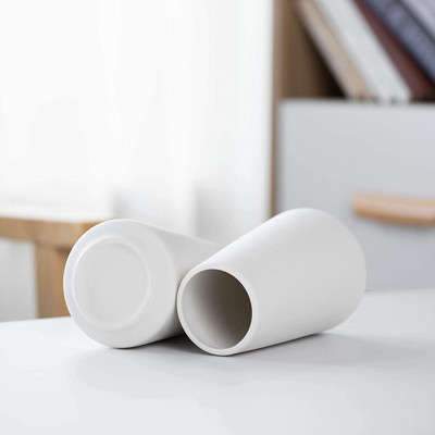 Florero de cerámica blanco del estilo del minimalismo para el escritorio de oficina de la sala de estar de la cocina del dormitorio