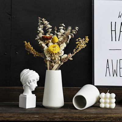 Florero de cerámica blanco del estilo del minimalismo para el escritorio de oficina de la sala de estar de la cocina del dormitorio
