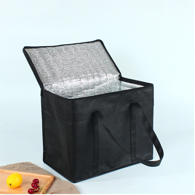 Bolsos de compras aislados reutilizables negros para el almacenamiento del transporte de la comida