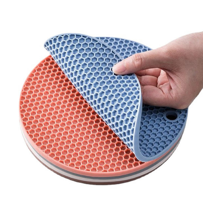 El utensilio de la cocina no desliza el tenedor de pote caliente del silicón a prueba de calor Mat Coaster