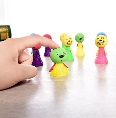 Los ornamentos de la Navidad de Halloween de 50 paquetes inquietan sistema sensorial de los juguetes