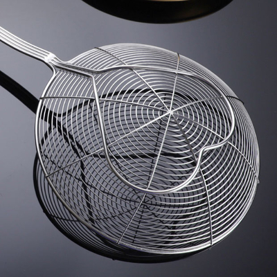 El cocinar friendo la cucharón de acero inoxidable de la desnatadora del tamiz de la araña de los electrodomésticos