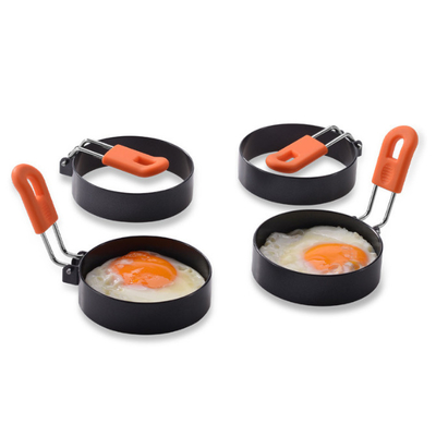 Anti escalde los electrodomésticos de acero inoxidables 2.95Inch Fried Egg Ring Mold 4 paquetes con el cepillo del aceite