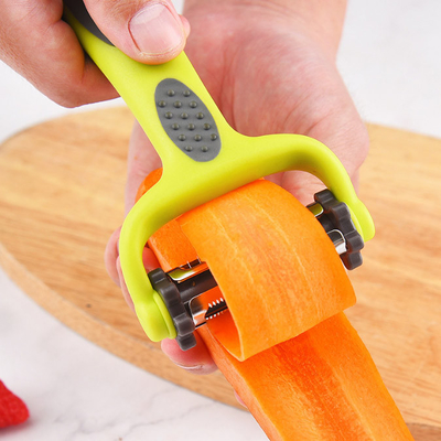 Electrodomésticos de acero inoxidables rotativos Peeler 3 en 1 para la verdura de la patata