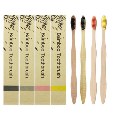 Cerdas suaves del cepillo de dientes de bambú biodegradable natural del carbón de leña
