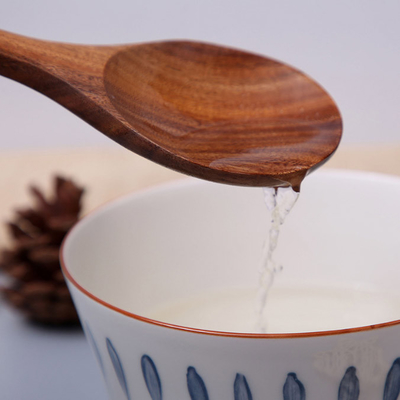 No pegue las cucharas de madera de los utensilios de bambú de la cocina a granel para cocinar 5 pedazos