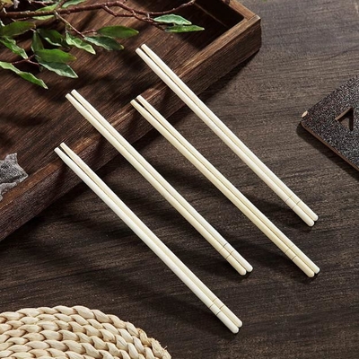 Palillos de bambú disponibles de los utensilios de la cocina de 50 pares embalados individualmente