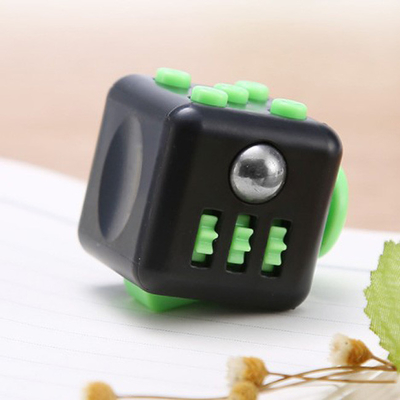 Juguetes coloridos Mini Gadgets Cube de la persona agitada del alivio de tensión de la descompresión