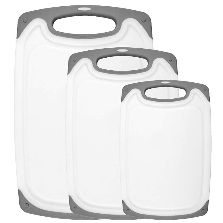 La tabla de cortar plástica libre Juice Grooves With Easy Grip de la cocina de BPA que taja dirige 676g